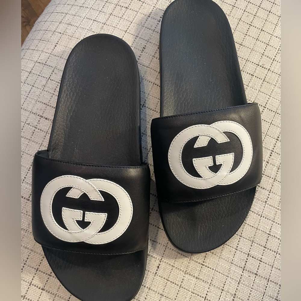 Gucci Interlocking GG men’s slides